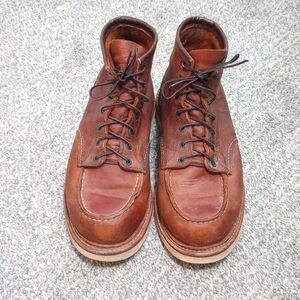 Lightly Used 1907 Red Wing boots size 11